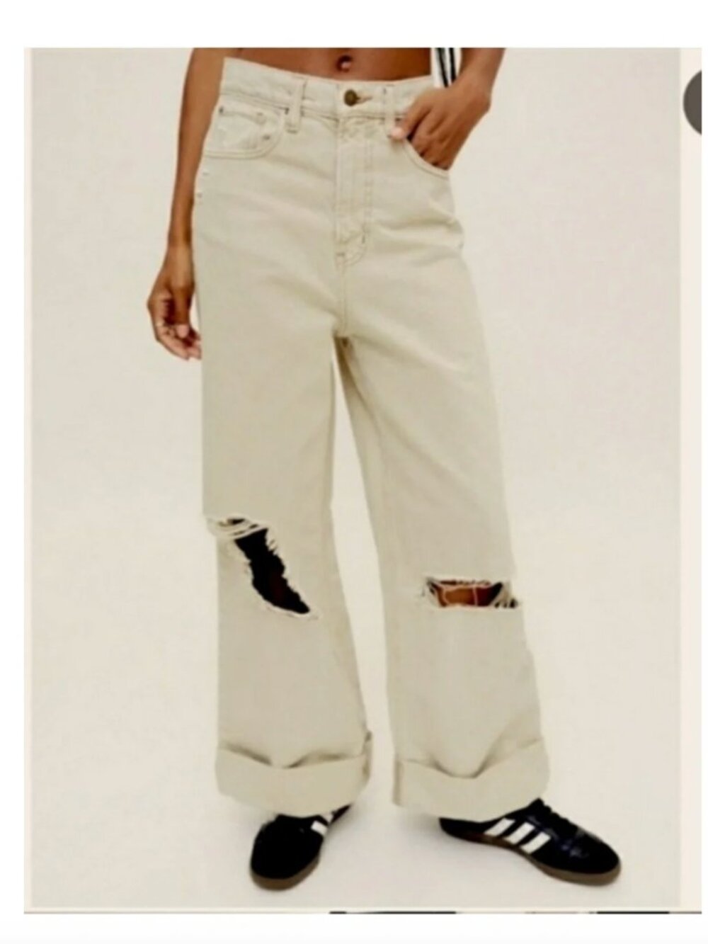 Urban Outfitters BDG Y2K Beige Skater Baggy Wide Leg Distressed Jeans